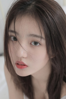 正常女的下面扒开会有小须须吗